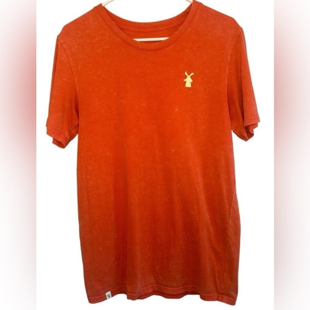 ✌️Dutch Bros T-shirt size Large